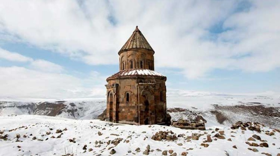 Doğu Ekspresi: Uçakla Sivas, Divriği, Erzurum, Kars, Çıldır Gölü Turları